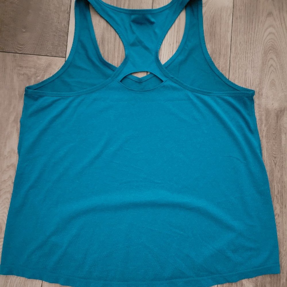 Workout tank top